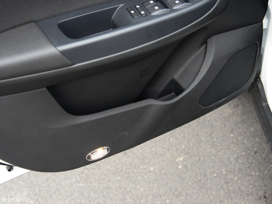 2017ED60 1.5L ք(dng)A