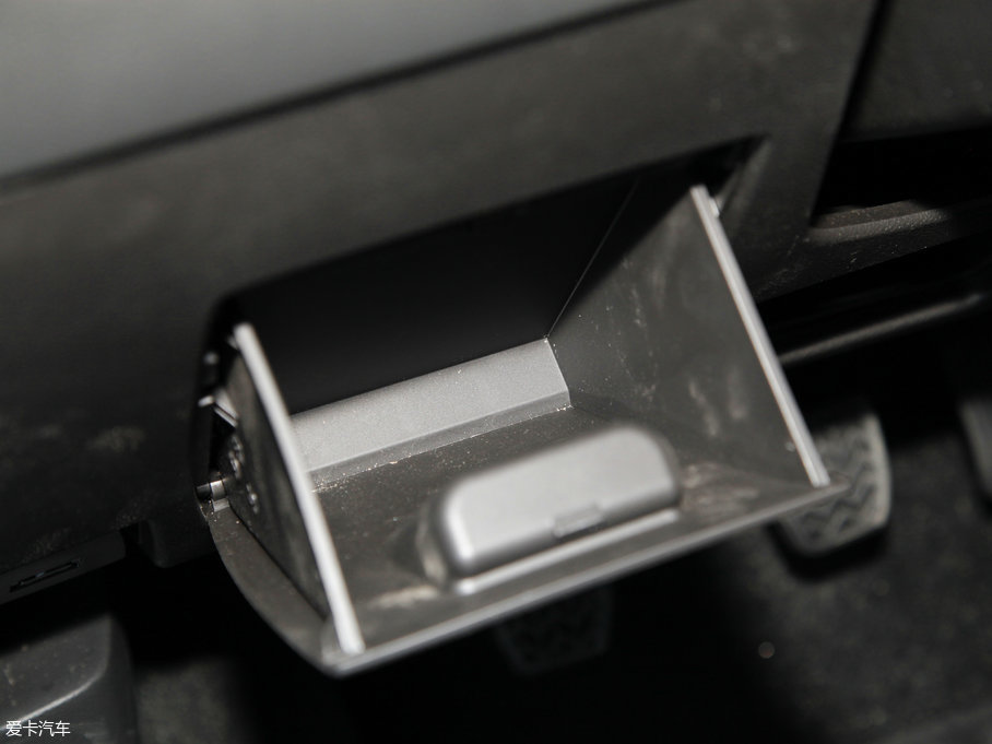 2017ED60 1.5L ք(dng)A