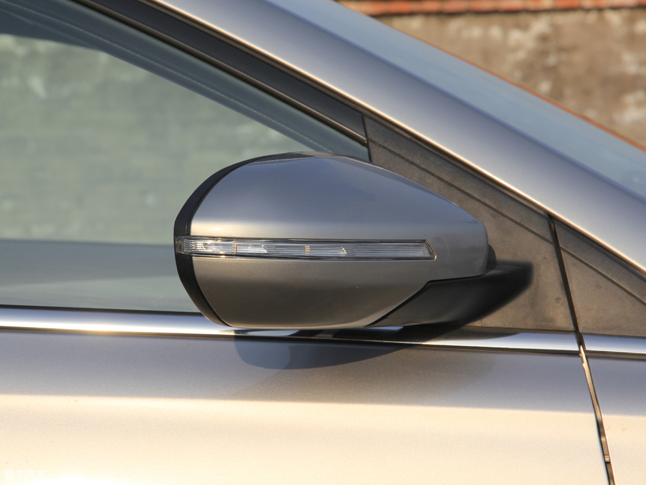 2018EA50 1.5L ք(lin)A