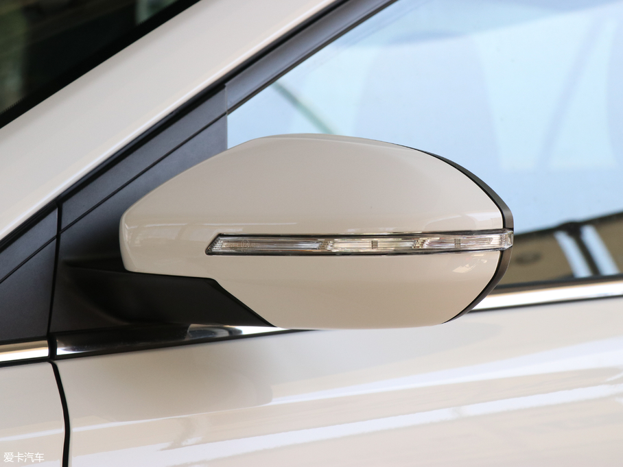 2018ECX65 1.5L քA