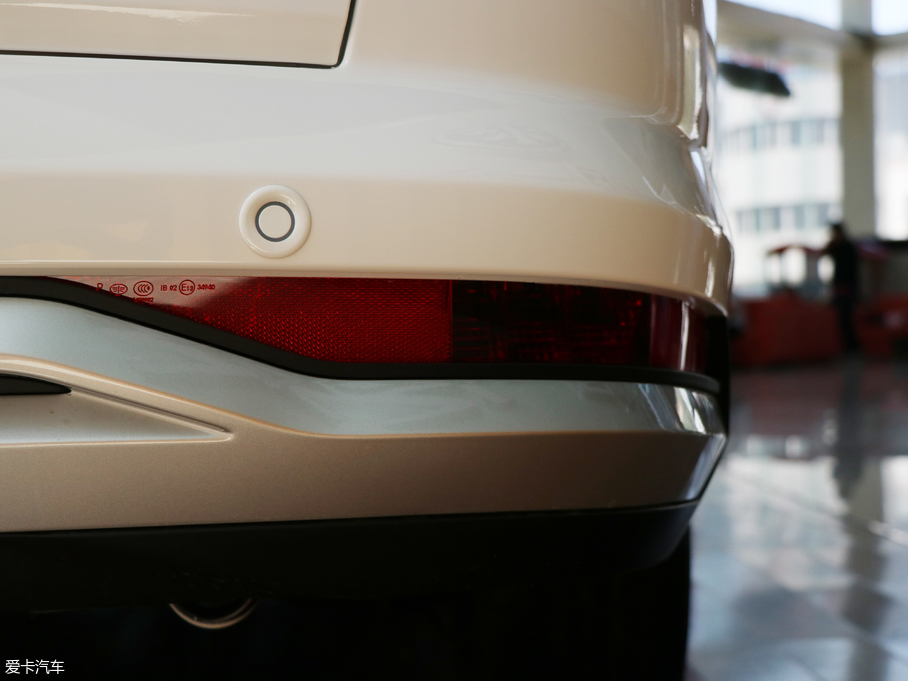 2018ECX65 1.5L քA