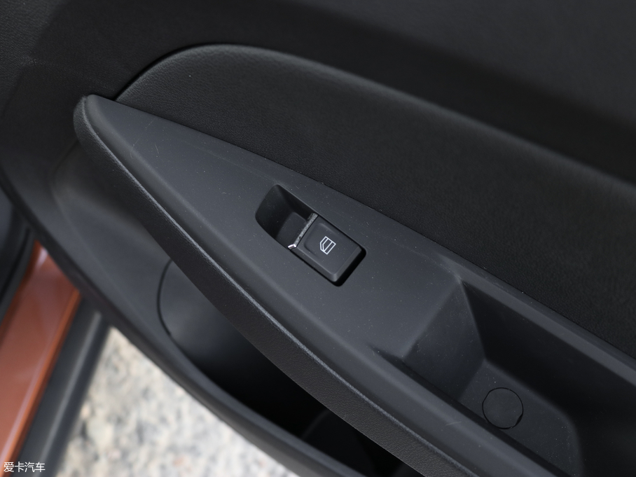 2018���E��CX65 1.5L �քӺ��A��