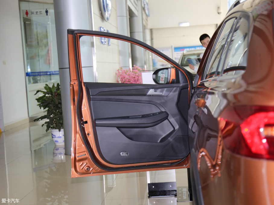 2018ECX65 1.5L քm