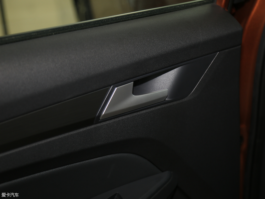 2018ECX65 1.5L քm