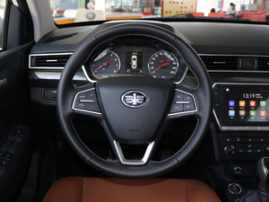 2018款1.5L 手动智联豪华型 方向盘