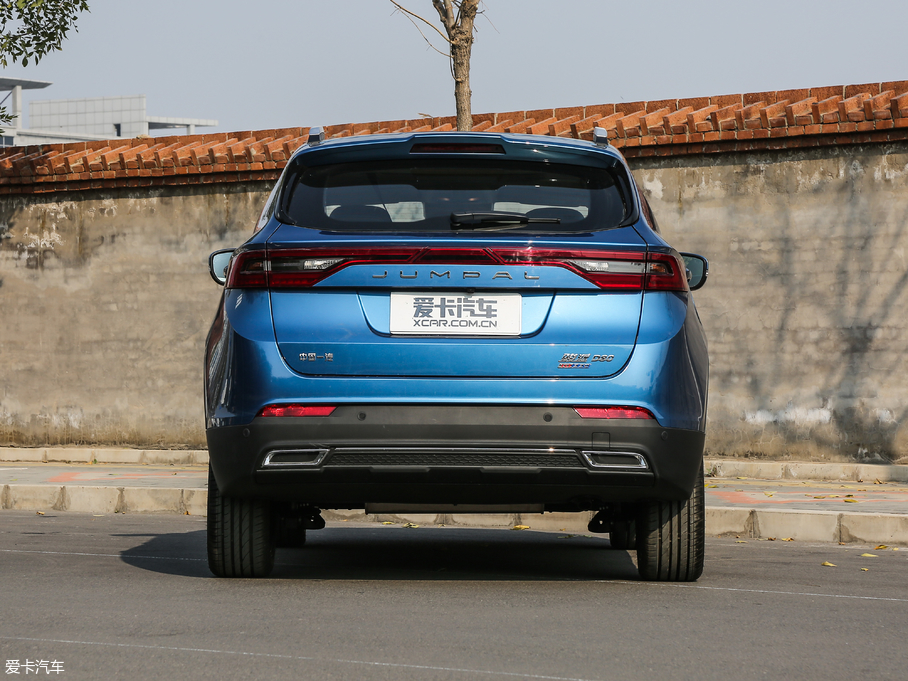 天津一汽2019款駿派D80