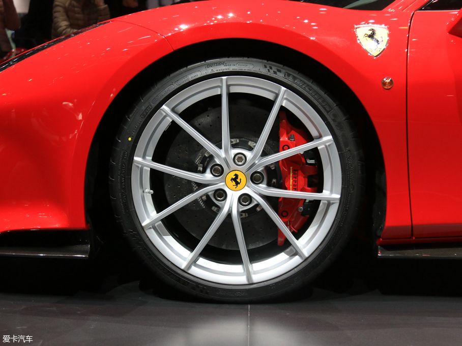 2018488 Pista 3.9T Pista