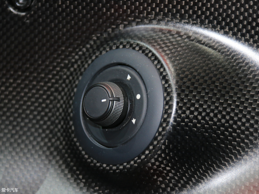 2018488 Pista 3.9T Pista