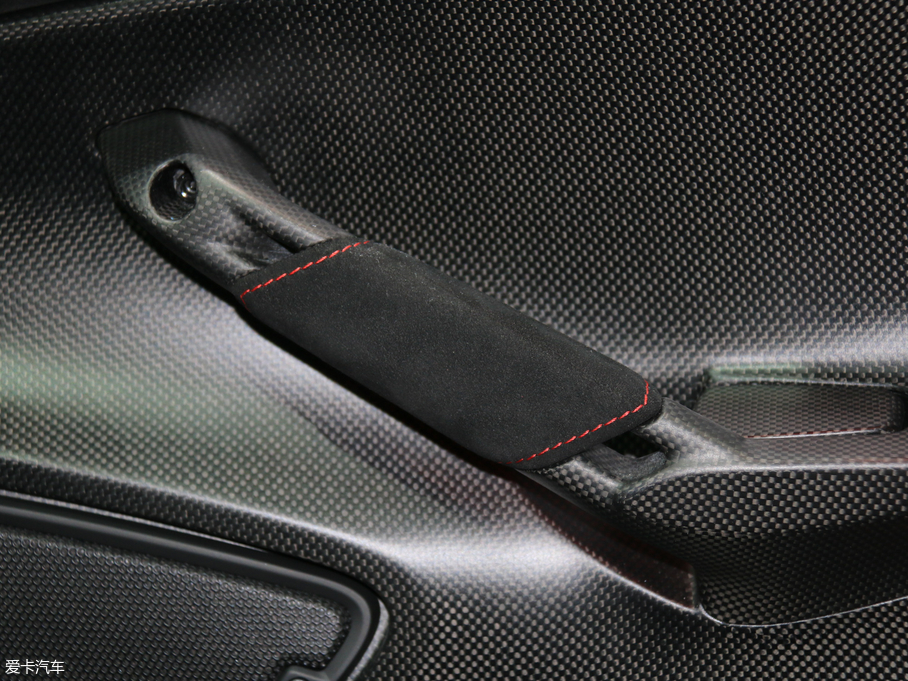 2018488 Pista 3.9T Pista