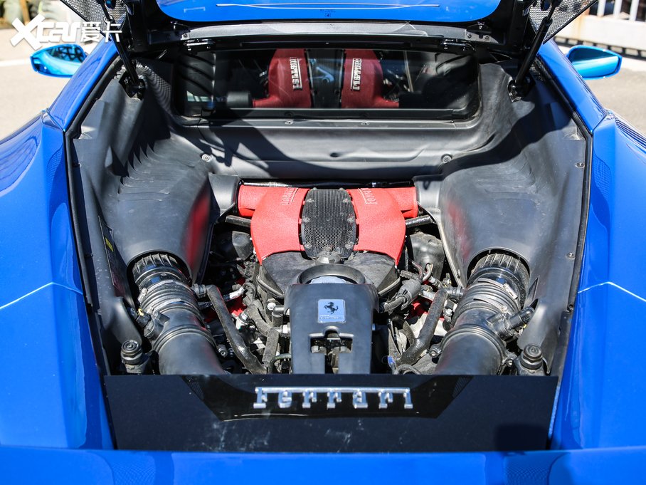2019F8 Tributo 3.9T V8