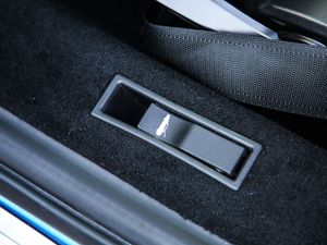 2019款3.9T V8 空间座椅