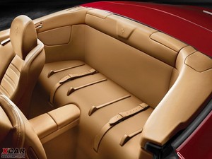 2009款4.3L 基本型 后排空间