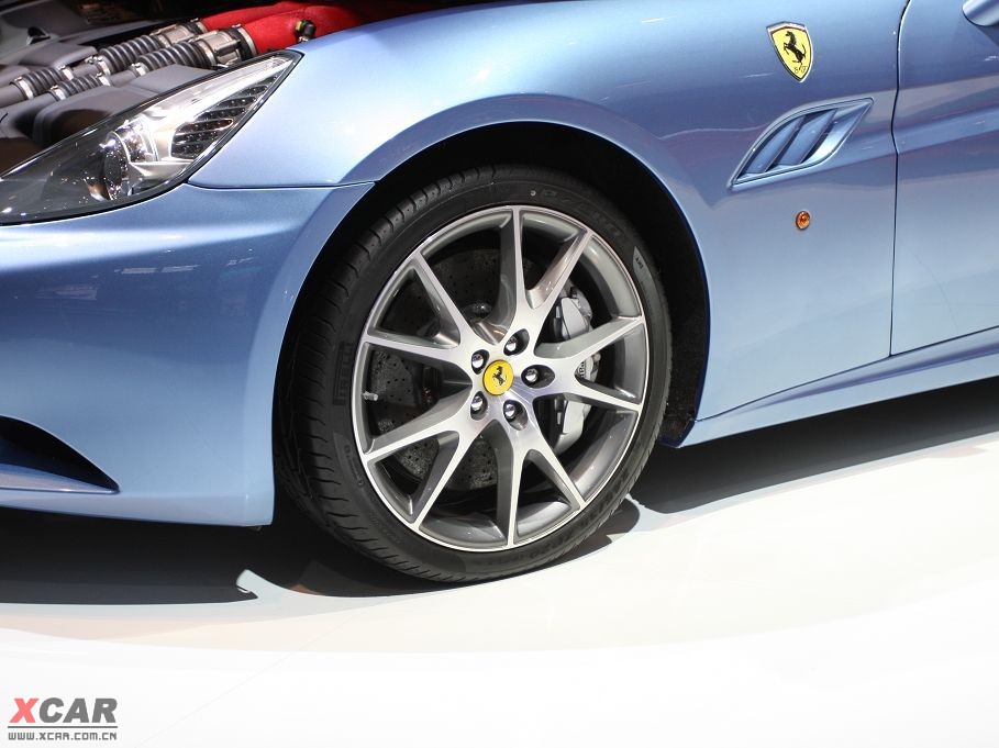 2009��California T 4.3L ������