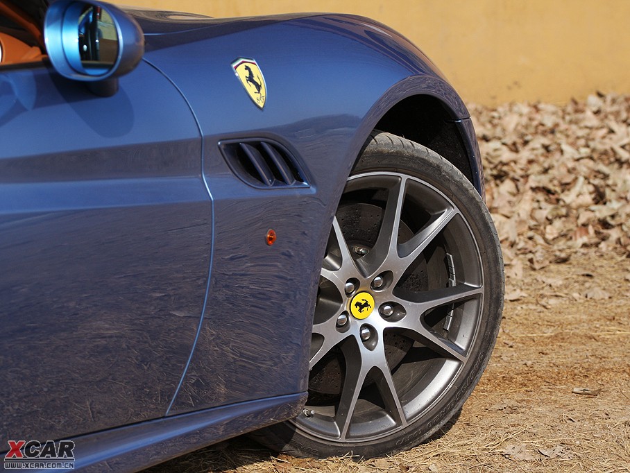 2009��California T 4.3L ������