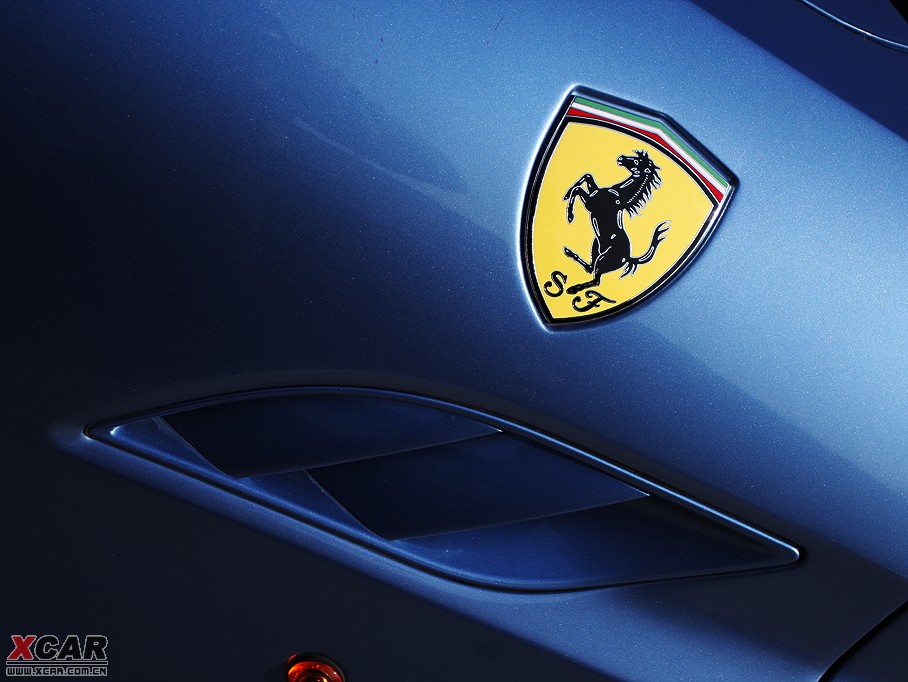 2009��California T 4.3L ������