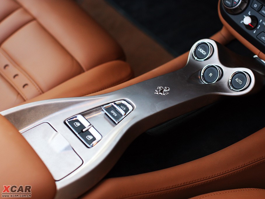 2009��California T 4.3L ������