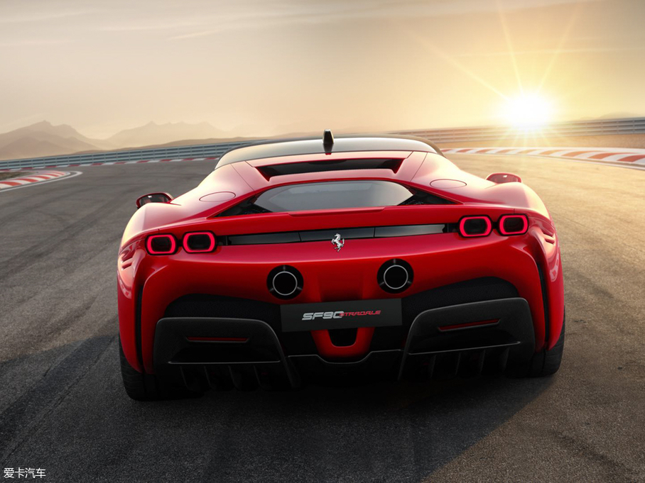 2020SF90 3.9T V8 Stradale