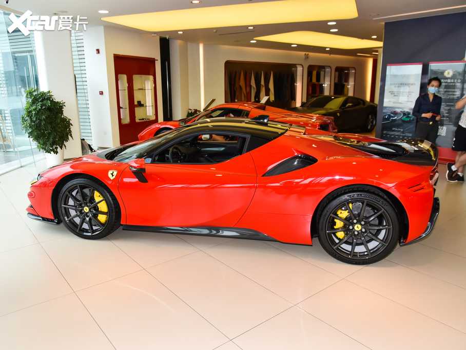 2020SF90 3.9T V8 Stradale