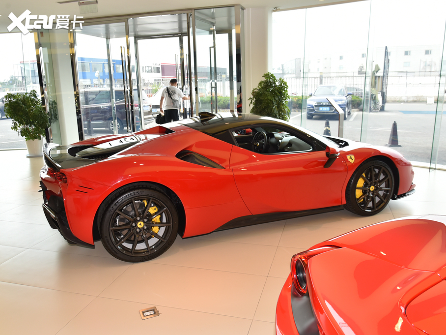 2020SF90 3.9T V8 Stradale