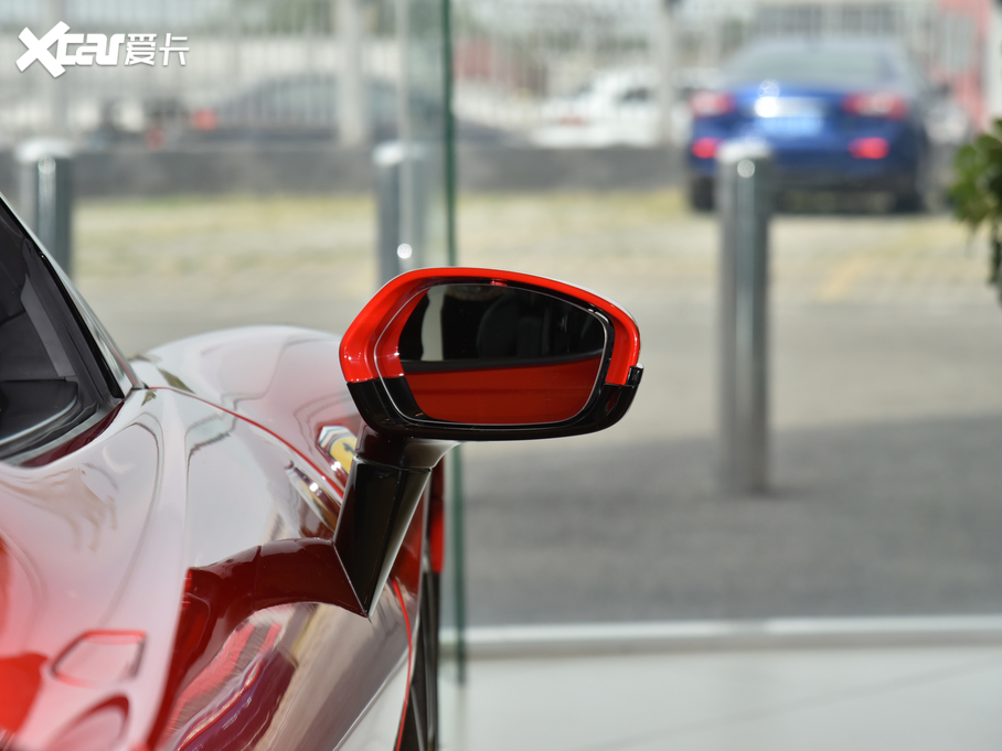 2020SF90 3.9T V8 Stradale