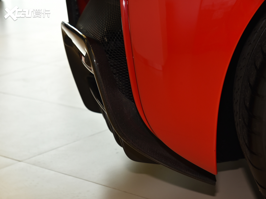 2020SF90 3.9T V8 Stradale