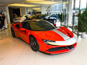 20203.9T V8 Stradale w^