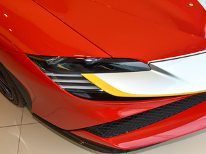 20203.9T V8 Stradale ^