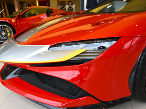 20203.9T V8 Stradale ^