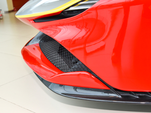 20203.9T V8 Stradale ^