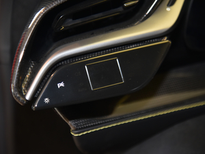 20203.9T V8 Stradale п؅^