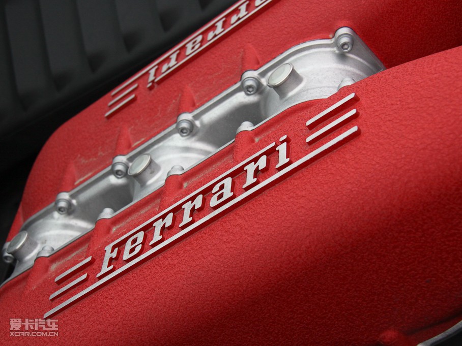 2010458 4.5L Italia