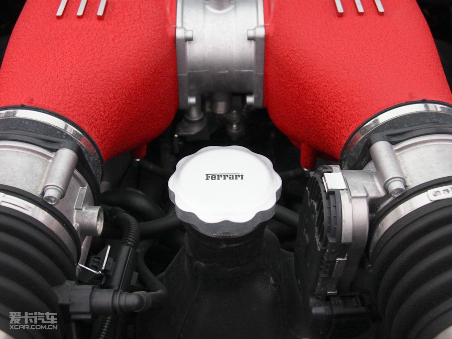 2010458 4.5L Italia