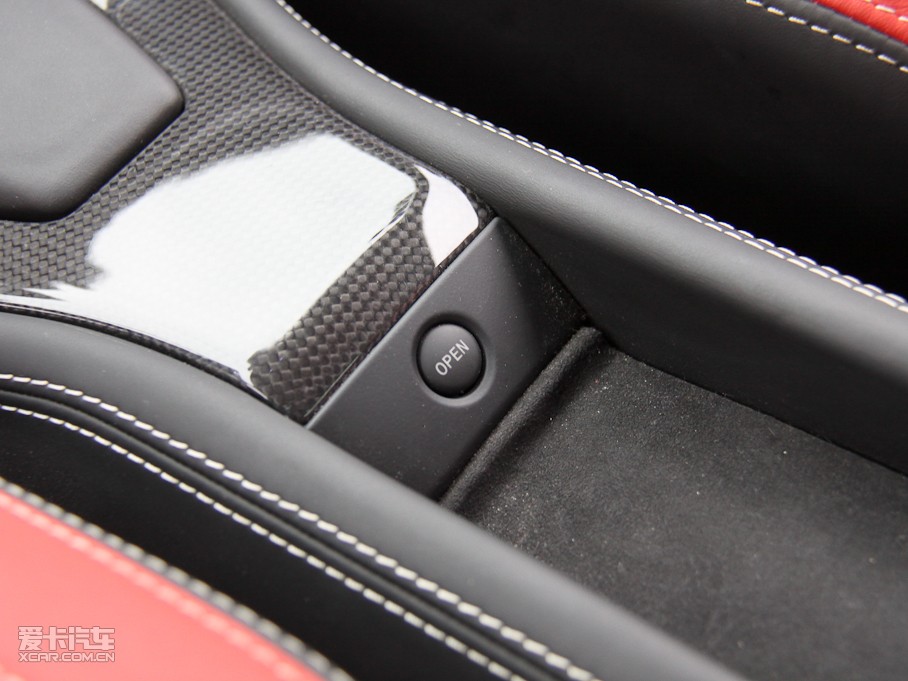 2010458 4.5L Italia