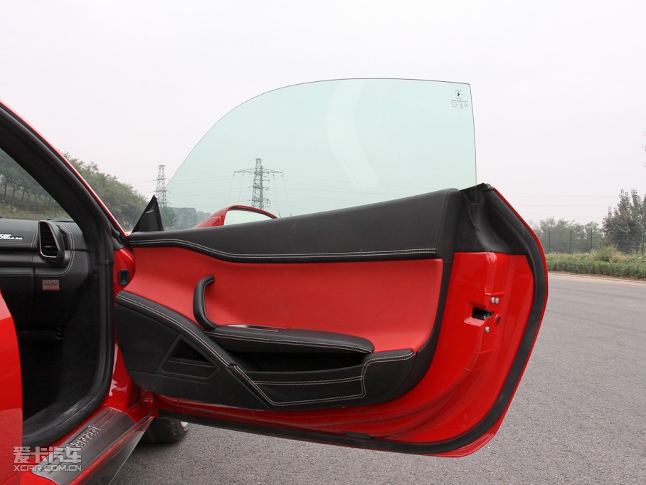 2010458 4.5L Italia