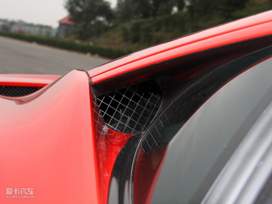 2010458 4.5L Italia