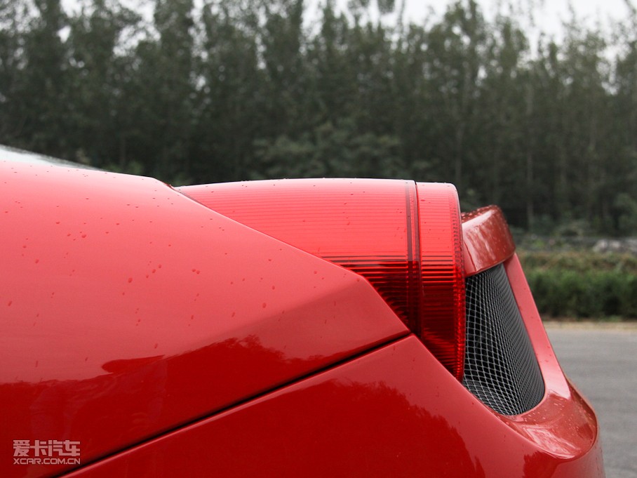 2010458 4.5L Italia