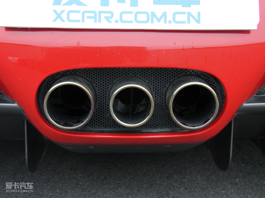 2010458 4.5L Italia