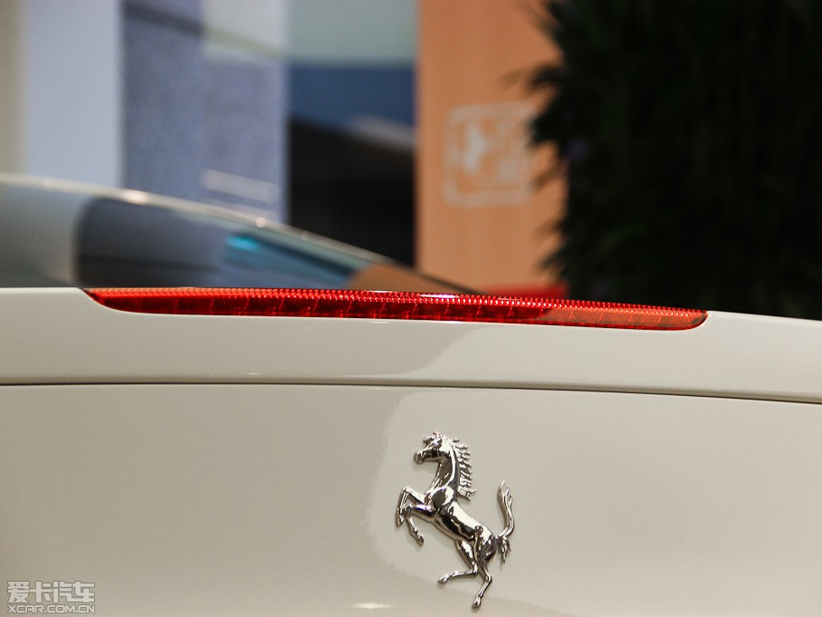 2010458 4.5L Italia