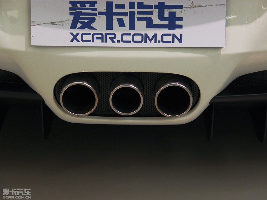 2010458 4.5L Italia