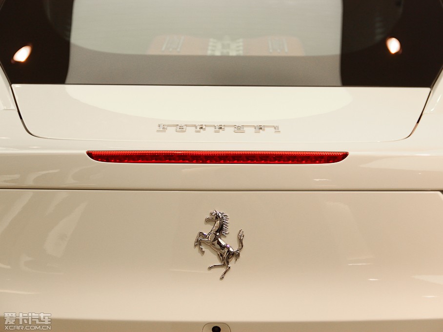 2010458 4.5L Italia