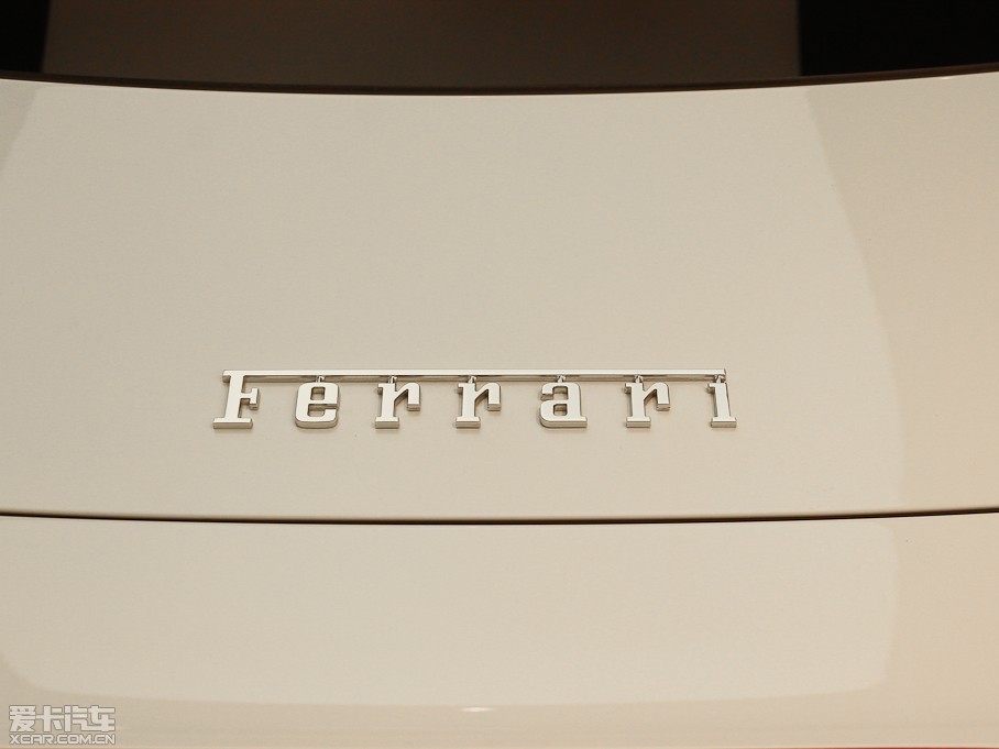 2010458 4.5L Italia