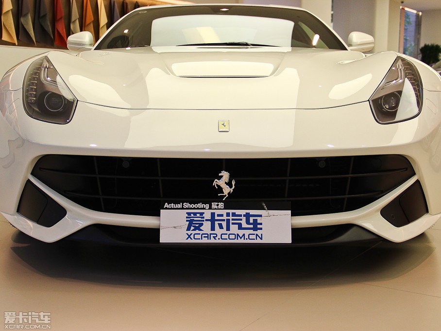 2013F12berlinetta 6.3L (bio)(zhn)
