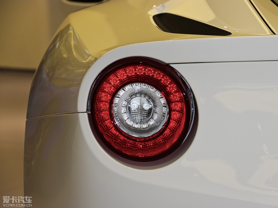 2013F12berlinetta 6.3L (bio)(zhn)