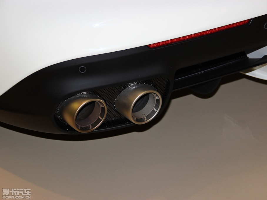 2013F12berlinetta 6.3L (bio)(zhn)