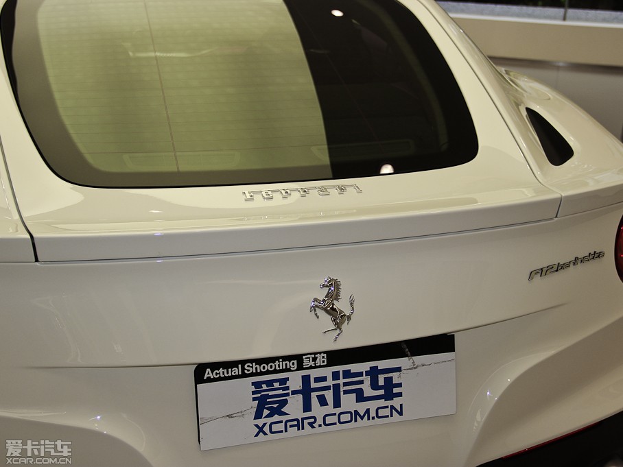 2013F12berlinetta 6.3L (bio)(zhn)