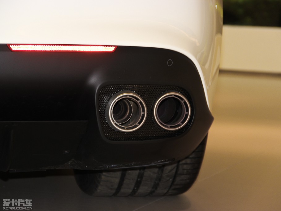 2013F12berlinetta 6.3L ˜ʰ