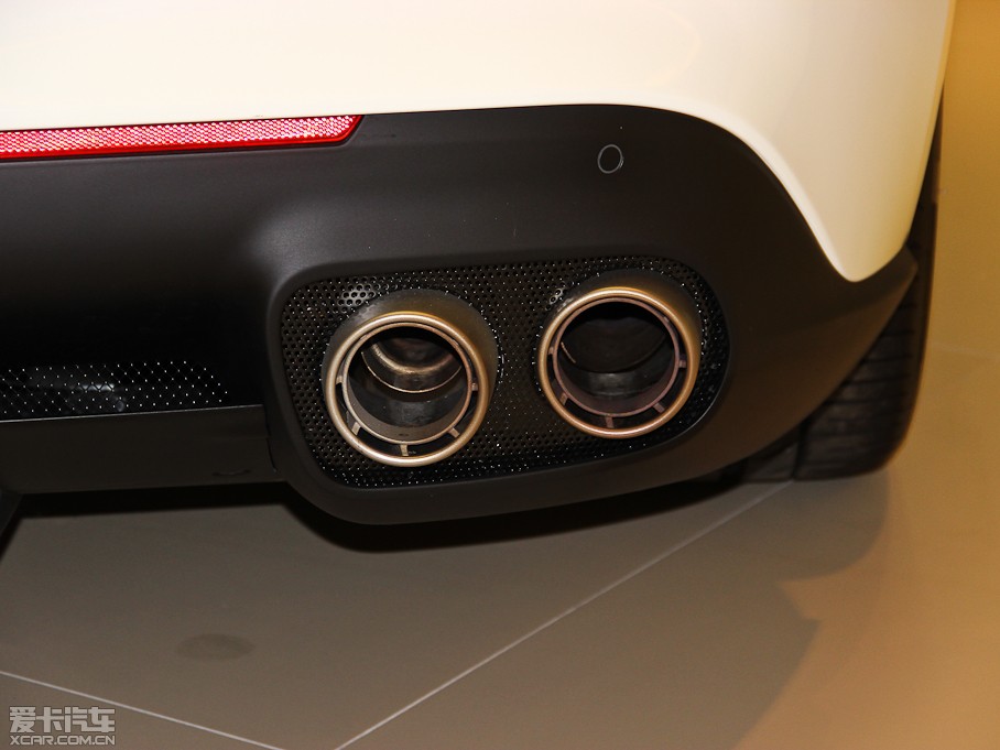 2013F12berlinetta 6.3L (bio)(zhn)