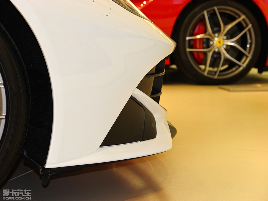 2013F12berlinetta 6.3L ˜ʰ