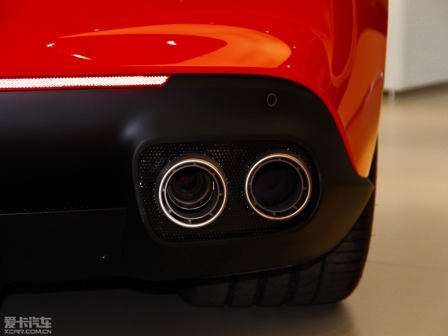 2013F12berlinetta 6.3L (bio)(zhn)