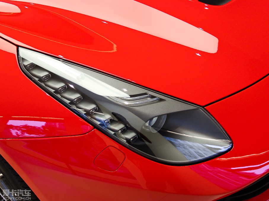 2013F12berlinetta 6.3L (bio)(zhn)